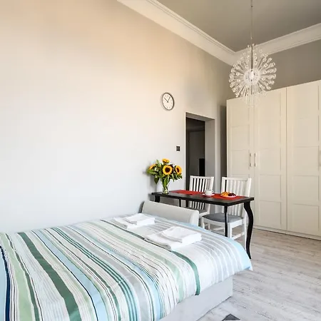 Plac Unii Lubelskiej - Marszalkowska 1 Apartment *